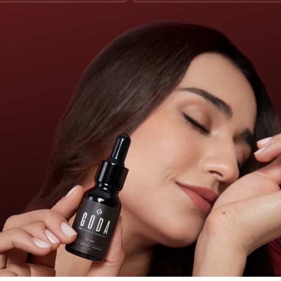 Goda For Her
The compliment magnet scent that keeps him coming back for more. - Picture 5 of 12